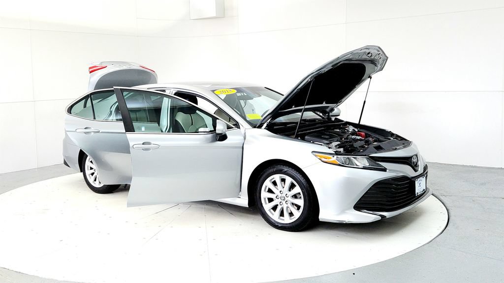 Certified 2018 Toyota Camry LE FWD image 12
