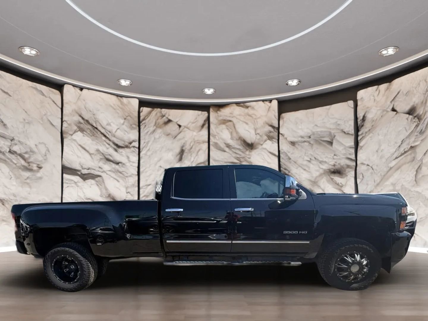 Used 2016 Chevrolet Silverado 3500 LTZ w/ Duramax Plus Package AWD/4WD image 4