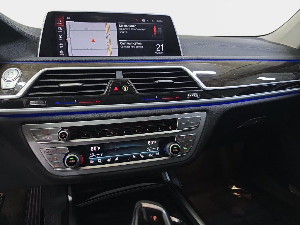 Used 2020 BMW 740i RWD image 20