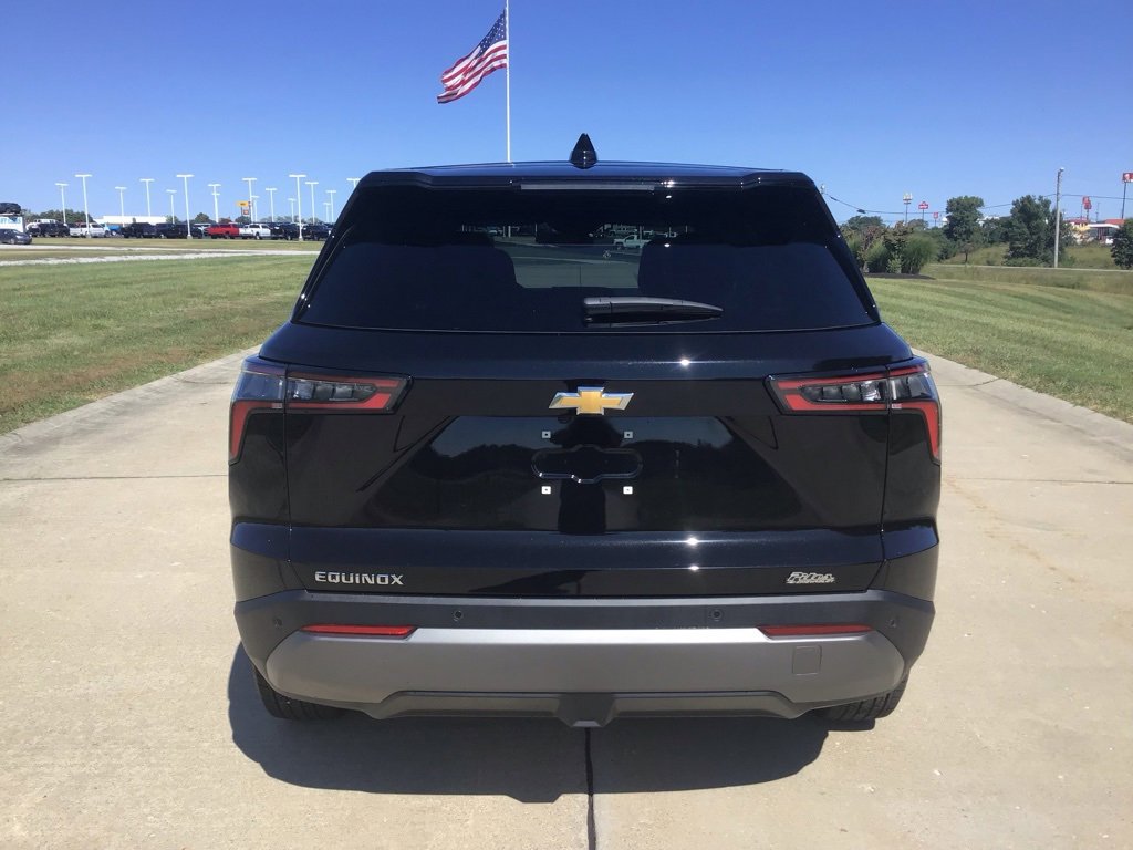 New 2026 Chevrolet Equinox LT w/ Convenience Package II image 5
