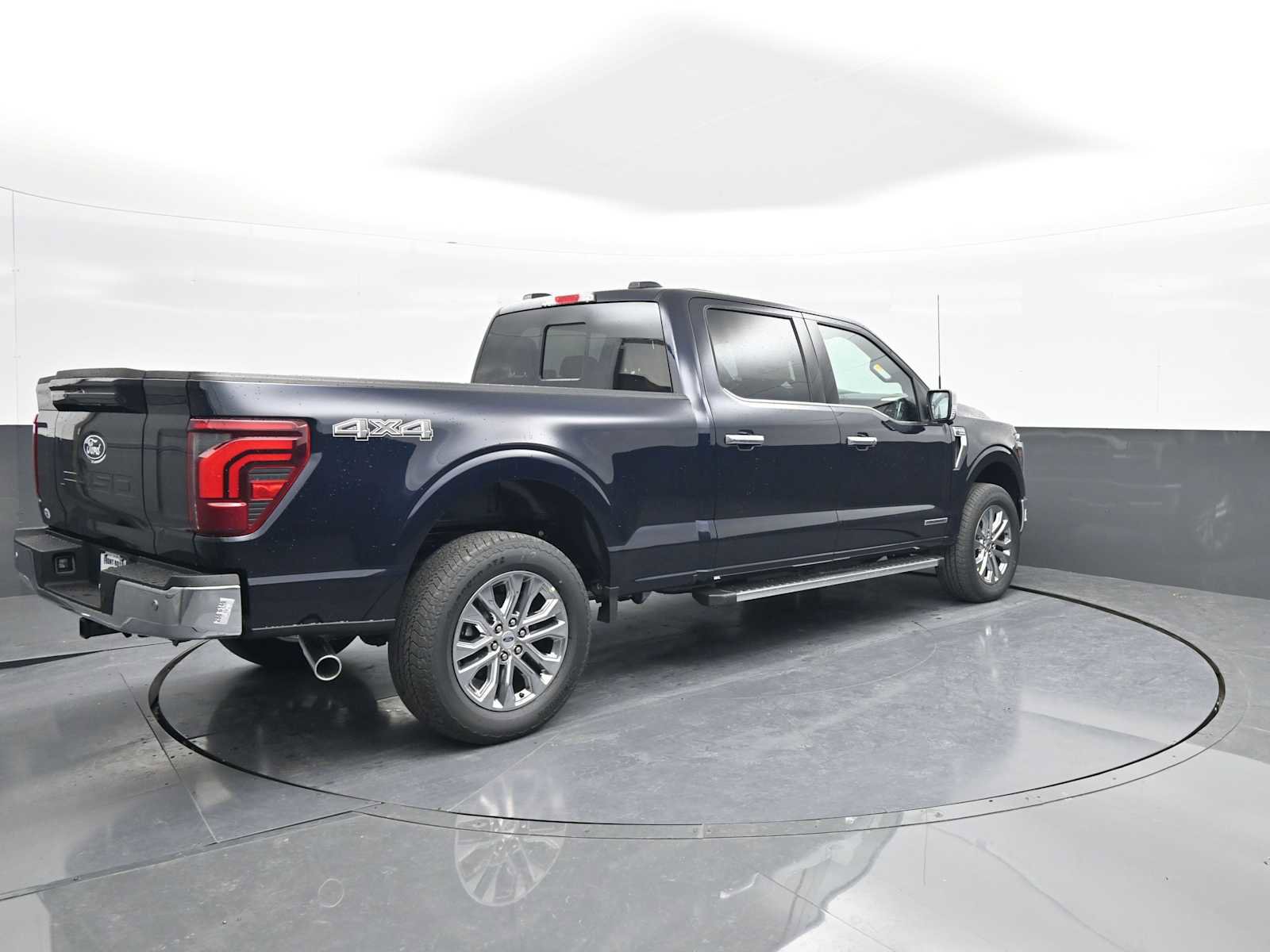 New 2025 Ford F150 Lariat w/ Equipment Group 502A High image 8