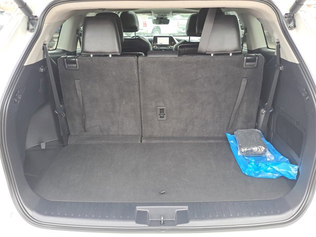 Used 2024 Toyota Highlander XLE image 15