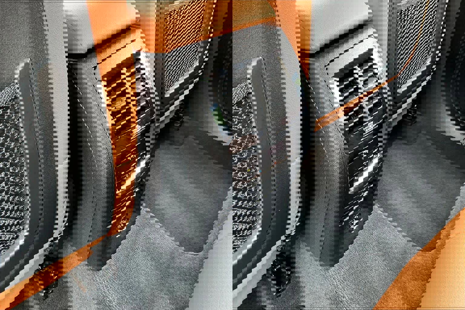 Used 2025 BMW X4 xDrive30i image 37