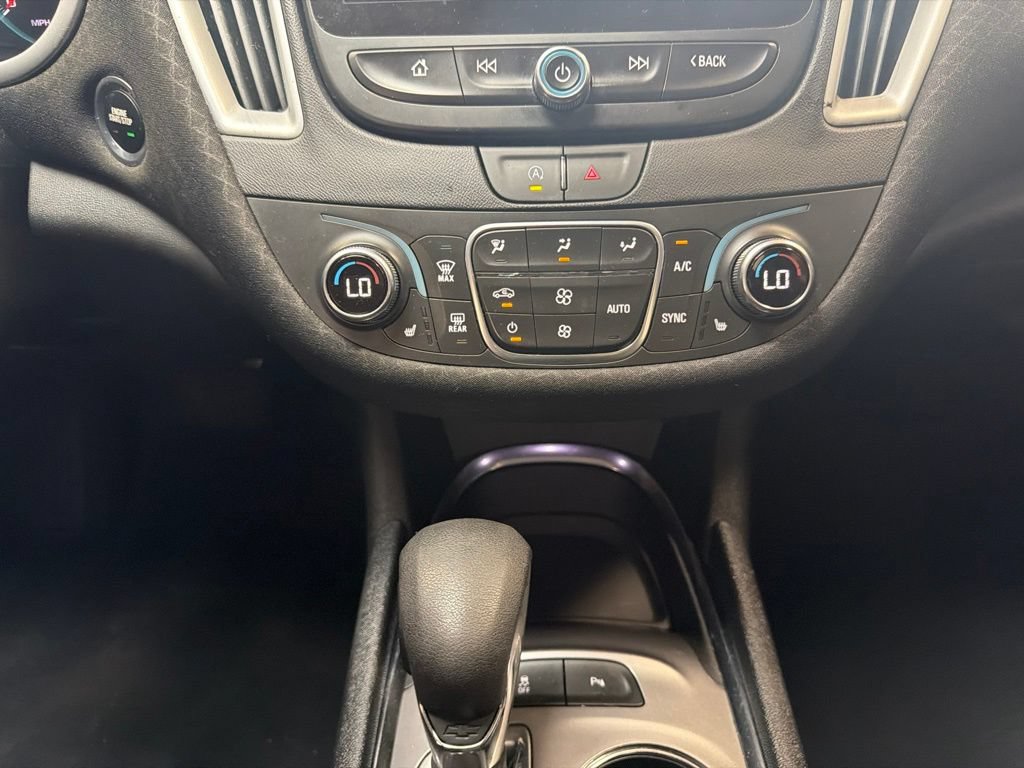 Used 2024 Chevrolet Malibu LT FWD image 21
