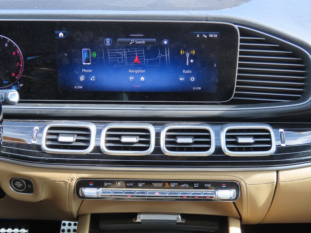 Used 2024 Mercedes-Benz GLS 450 4MATIC image 8