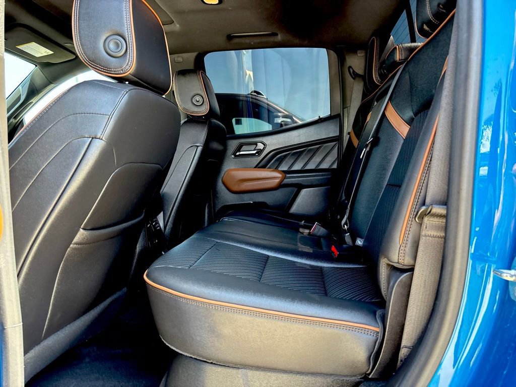 Used 2023 GMC Canyon AT4 w/ AT4 Premium Package image 15