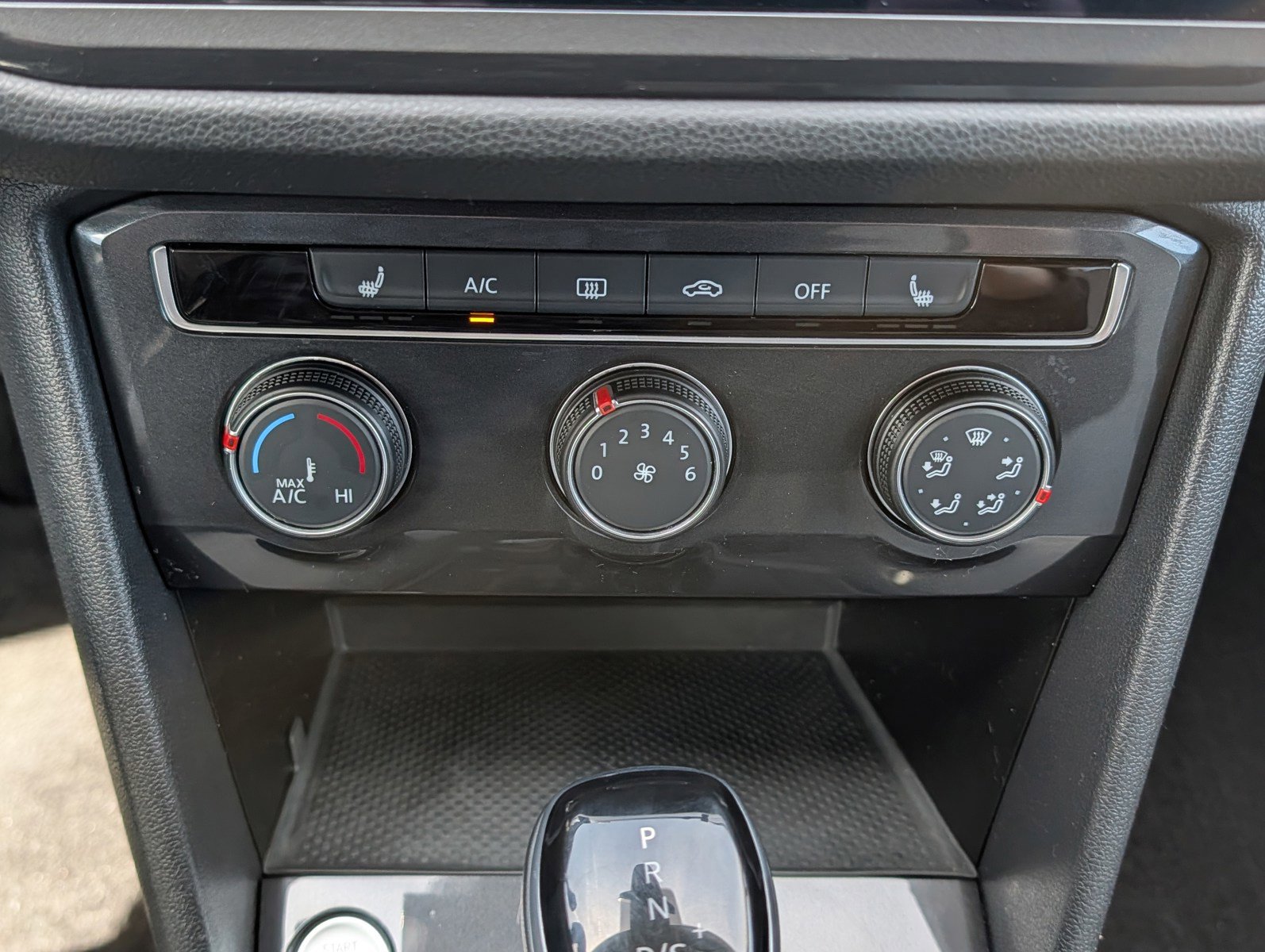 Used 2024 Volkswagen Tiguan S AWD/4WD image 23