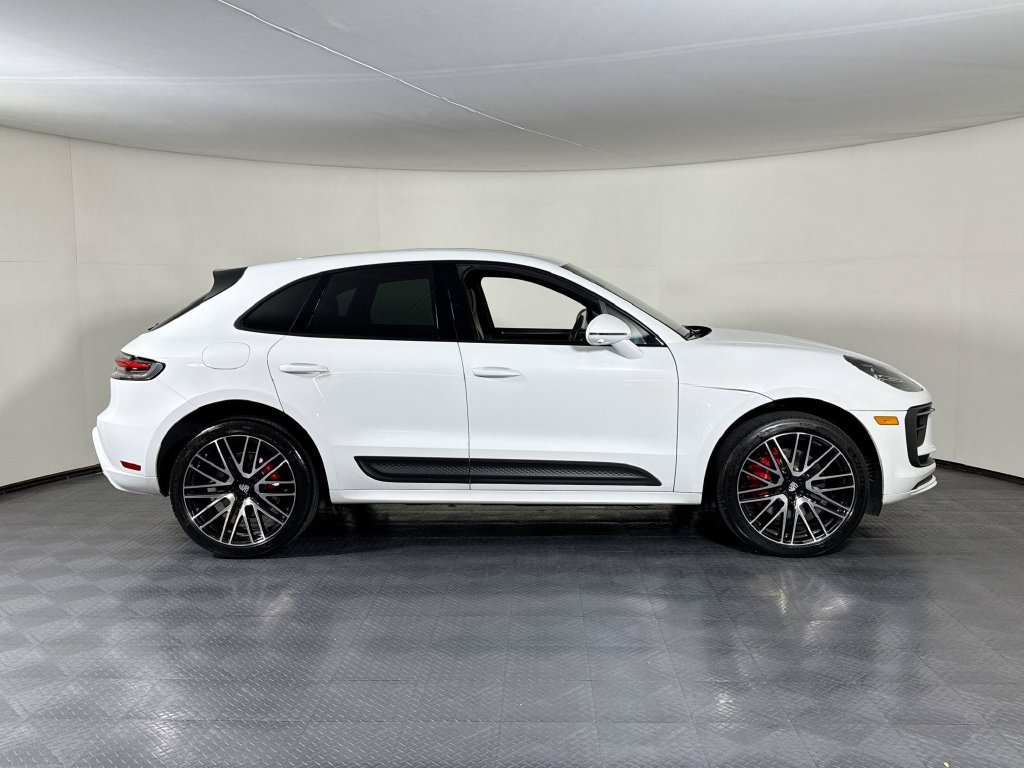 Certified 2026 Porsche Macan S AWD/4WD image 8