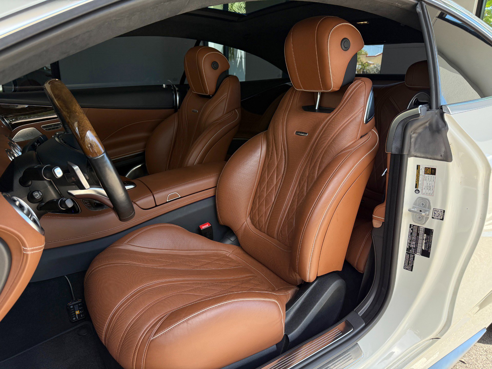 Used 2015 Mercedes-Benz S 63 AMG 4MATIC Coupe image 23