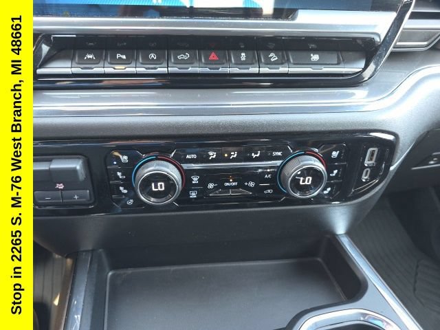 Used 2023 Chevrolet Silverado 1500 High Country w/ Technology Package AWD/4WD image 26