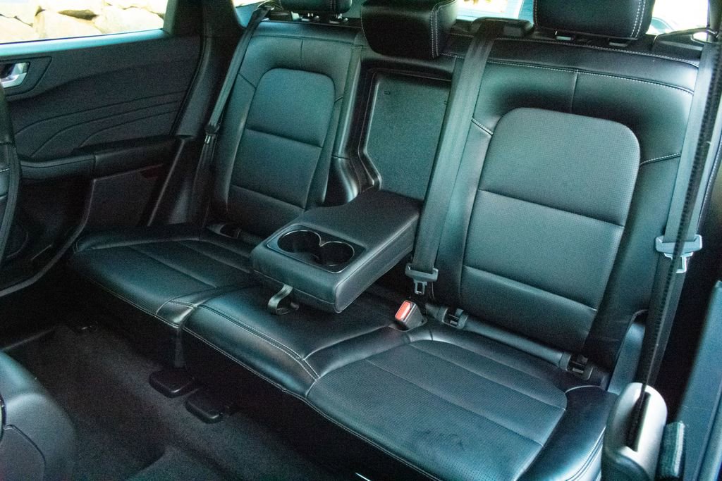 Used 2025 Ford Escape Platinum image 22