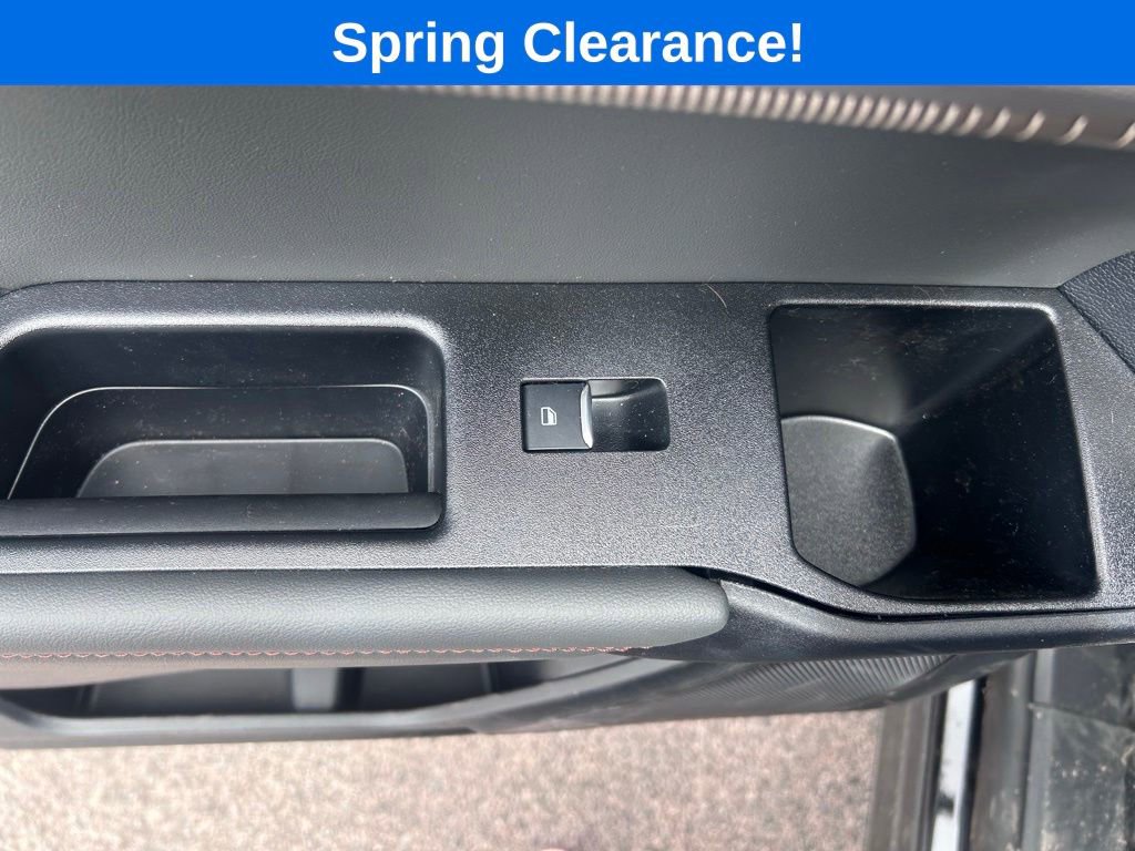 Used 2026 Ford Explorer Active AWD/4WD image 18