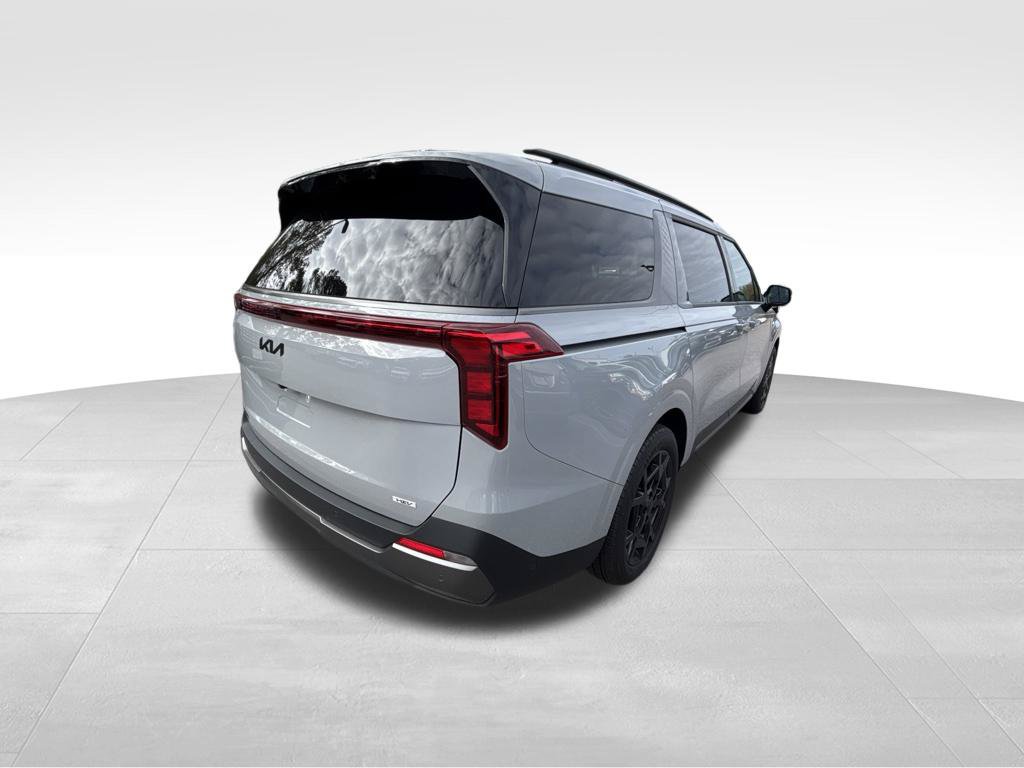 Certified 2026 Kia Carnival SX FWD image 5