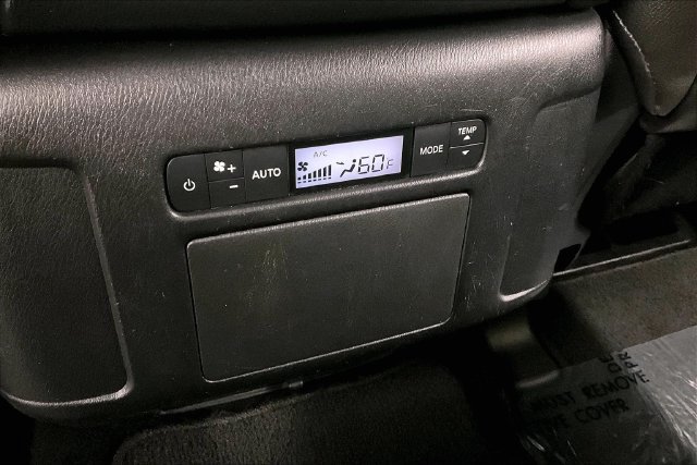 Used 2023 Nissan Armada S RWD image 32