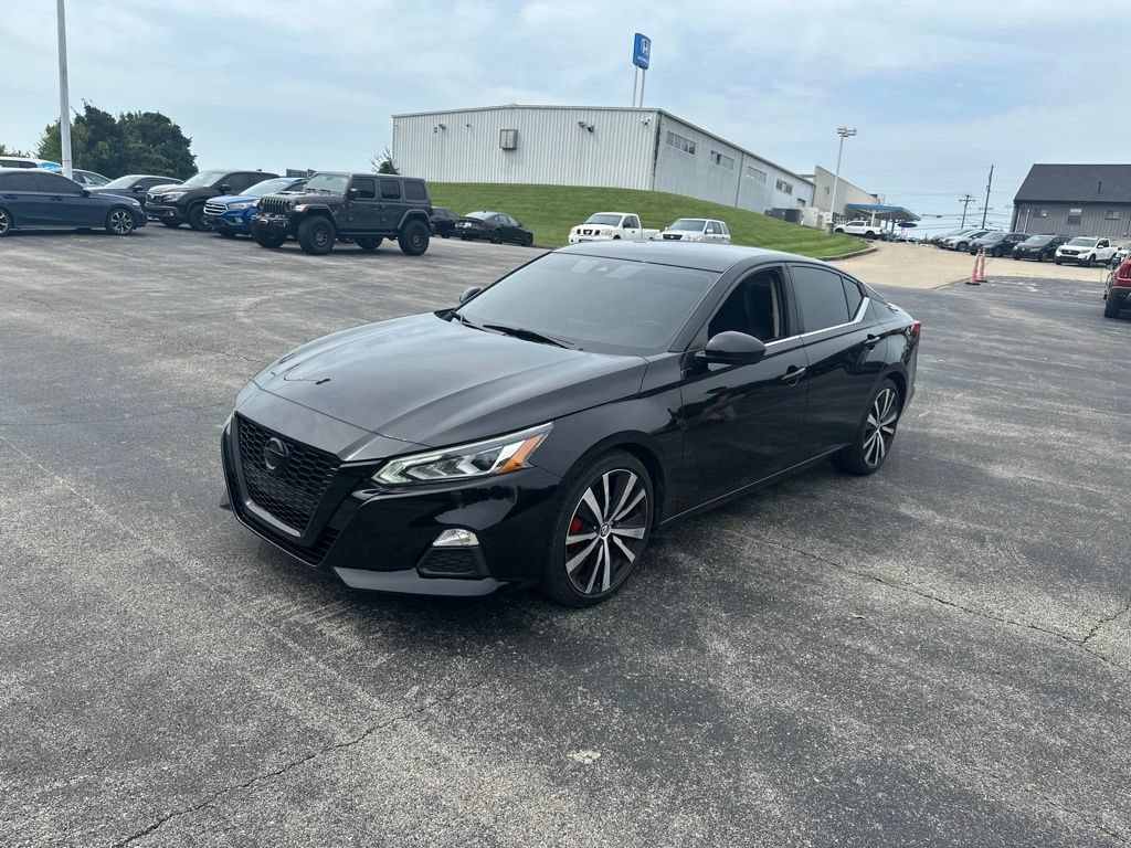 Used 2020 Nissan Altima 2.5 SR FWD image 3