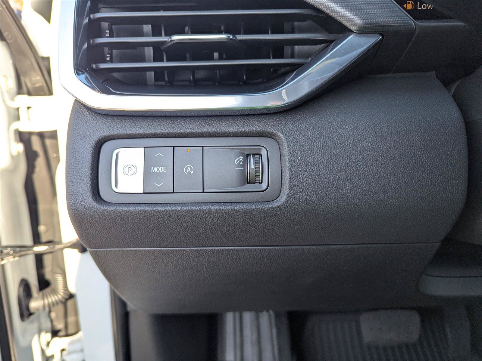 New 2026 GMC Acadia Elevation w/ Elevation Premium Package FWD image 27