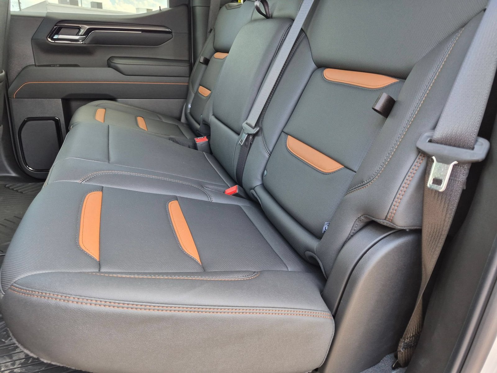 New 2026 GMC Sierra 1500 AT4 w/ AT4 Premium Package AWD/4WD image 26