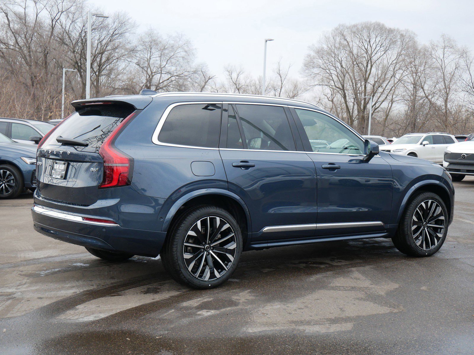 New 2026 Volvo XC90 B6 Ultra w/ Lounge Package image 3
