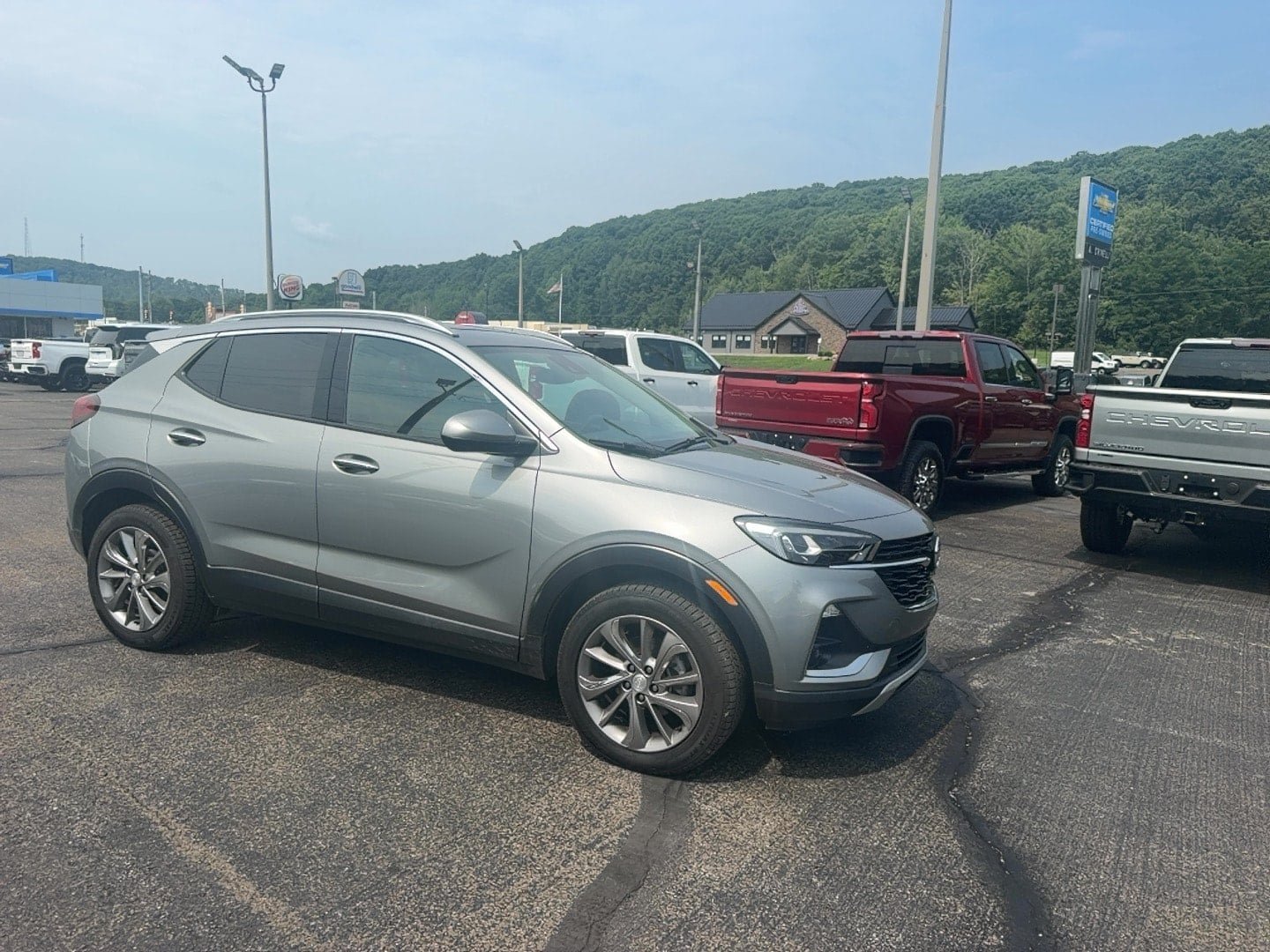 Used 2023 Buick Encore GX Essence w/ Experience Buick Package AWD/4WD image 1