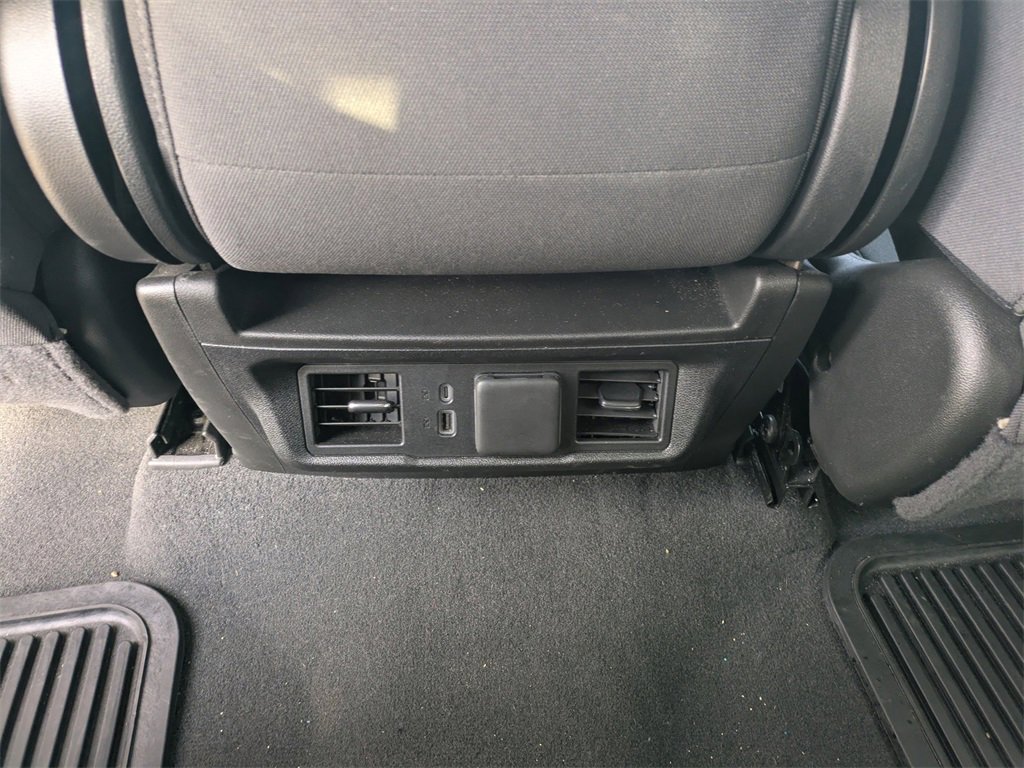 Used 2024 GMC Sierra 1500 Elevation image 15