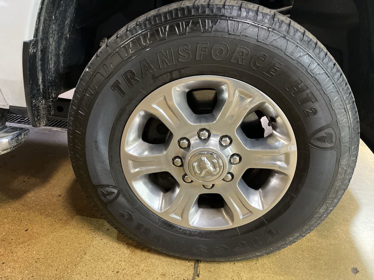 Used 2024 RAM 3500 Big Horn AWD/4WD image 10