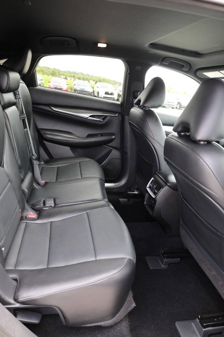 Used 2023 INFINITI QX55 Luxe w/ Cargo Package AWD/4WD image 16