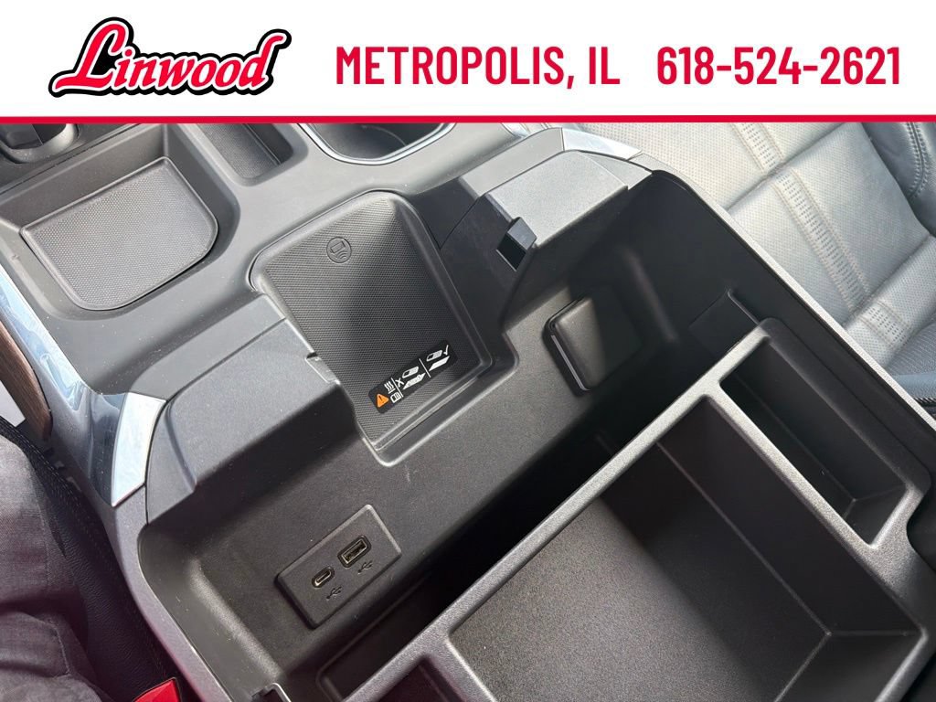 Used 2022 Chevrolet Silverado 1500 High Country w/ High Country Premium Package AWD/4WD image 29