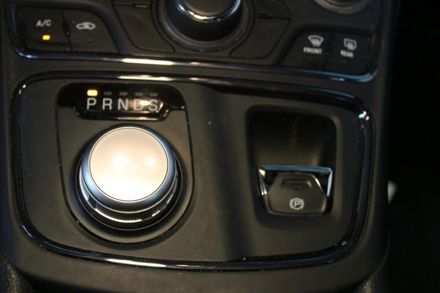 Used 2016 Chrysler 200 S AWD/4WD image 26
