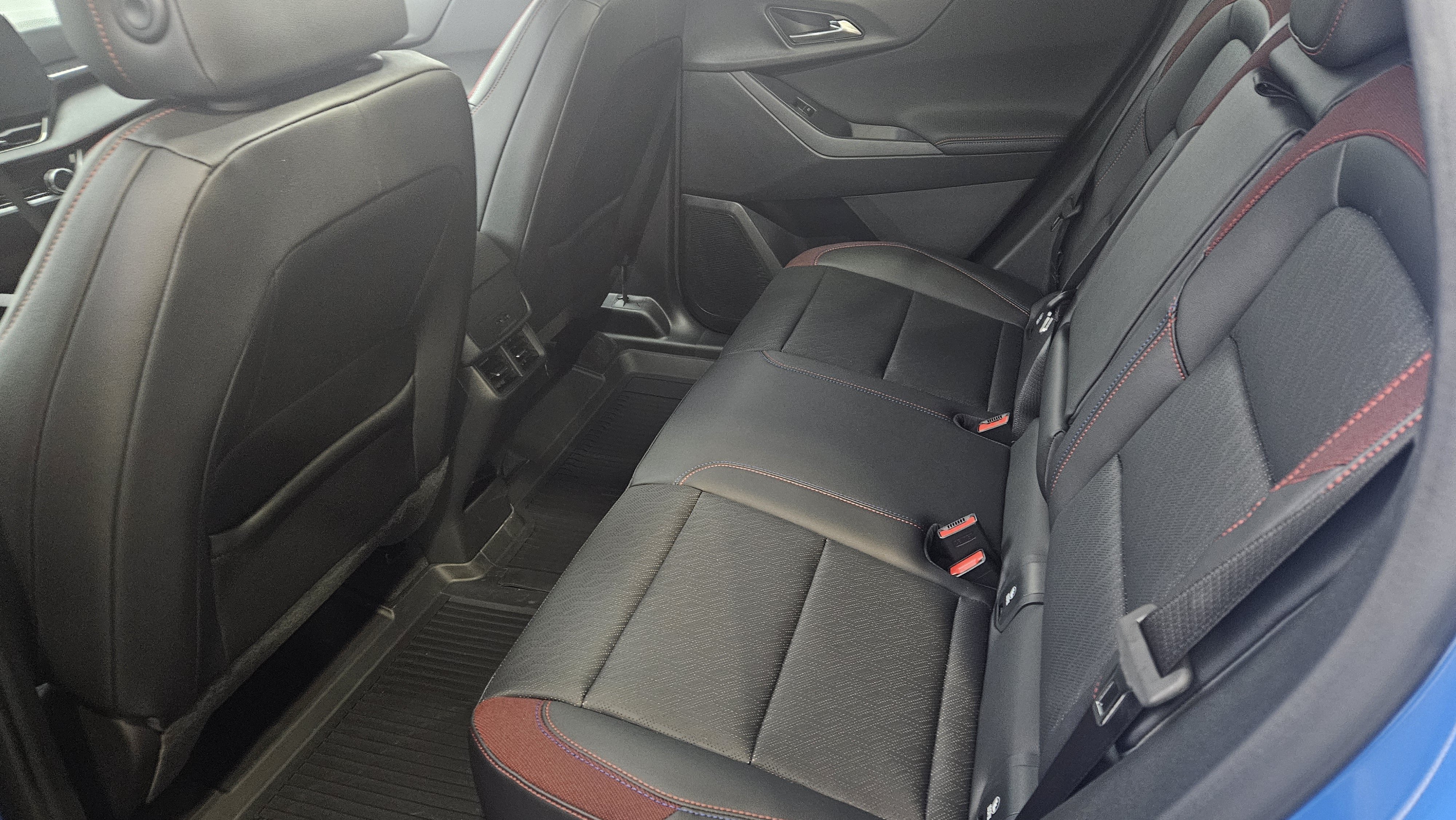 New 2026 Chevrolet Equinox RS w/ LPO, Floor Liner Package FWD image 13