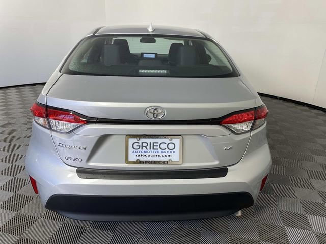 Used 2025 Toyota Corolla LE image 7