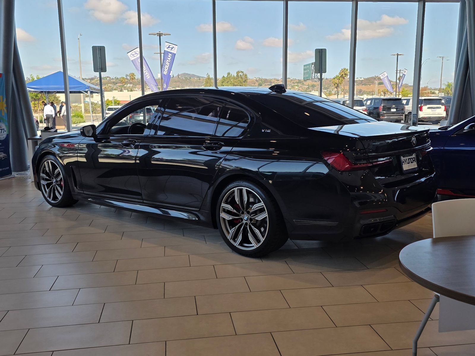 Used 2021 BMW M760i xDrive AWD/4WD image 46