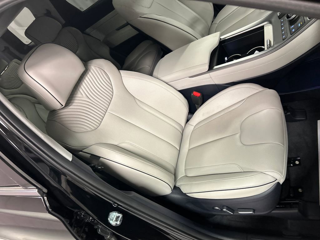 Used 2025 Hyundai Palisade Calligraphy image 25