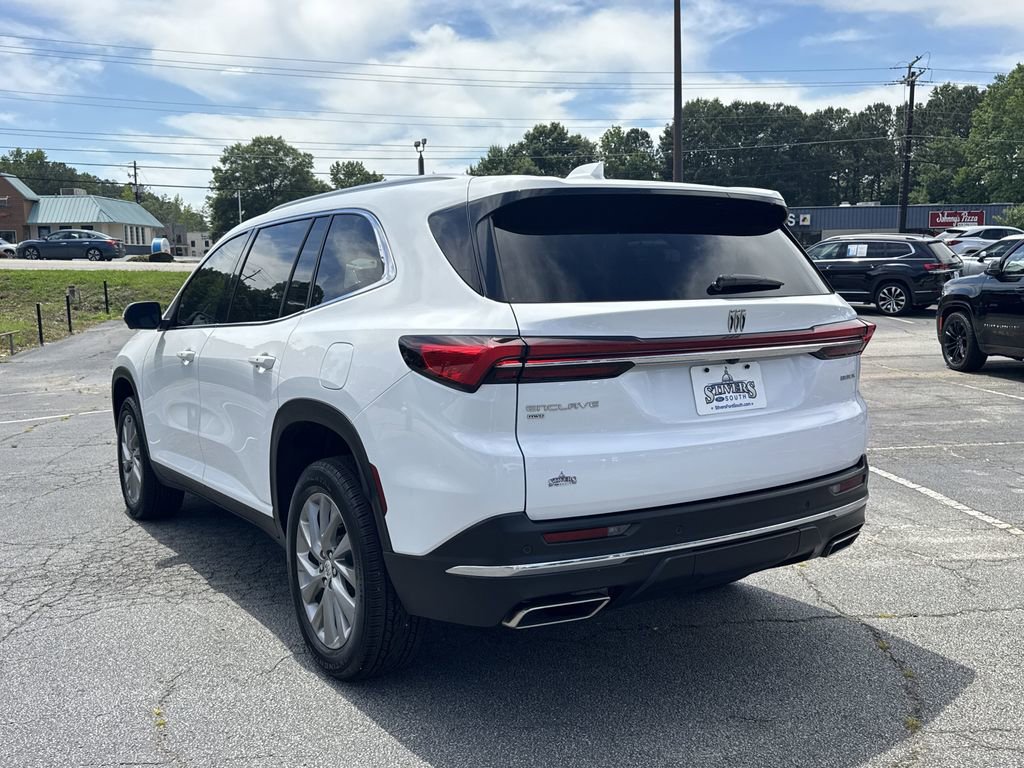 Used 2025 Buick Enclave Preferred AWD/4WD image 5