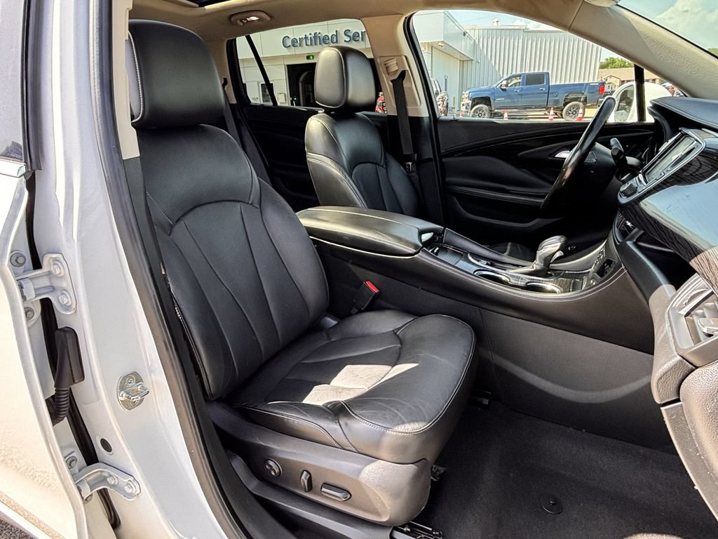 Used 2017 Buick Envision Essence w/ LPO, Hit The Road Package FWD image 30