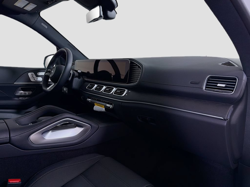 New 2026 Mercedes-Benz GLS 450 4MATIC image 33