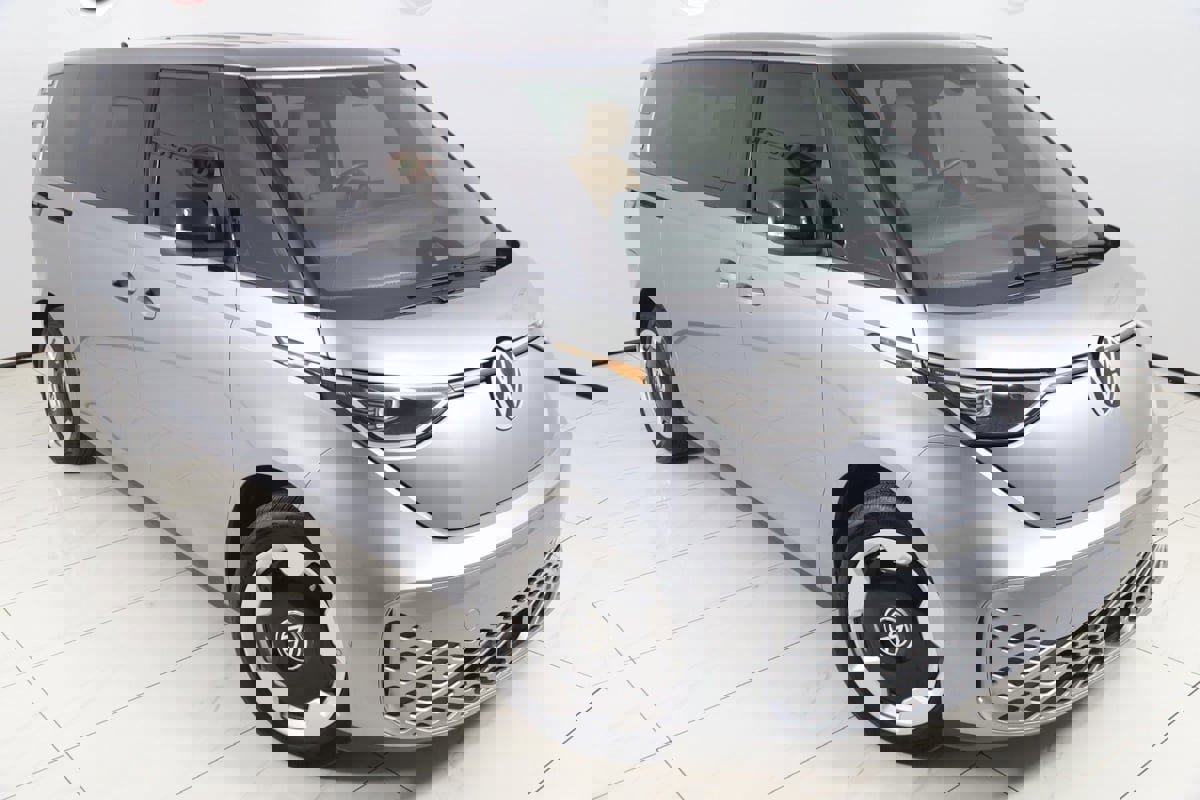 Used 2025 Volkswagen ID. Buzz Pro S image 21