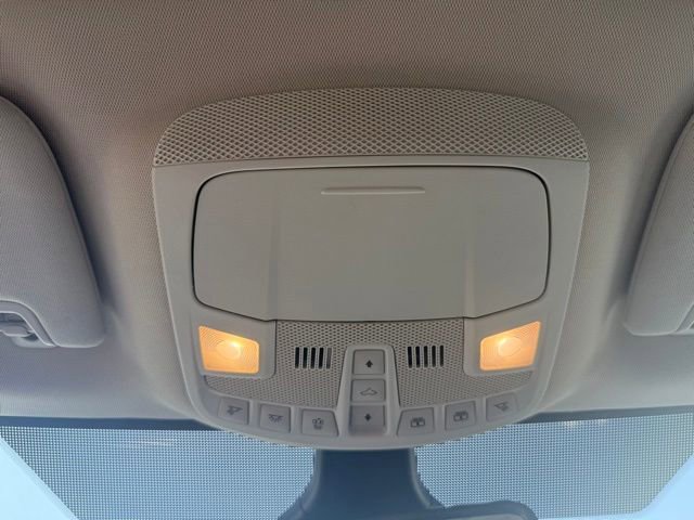 Used 2022 Ford Edge SEL w/ Convenience Package AWD/4WD image 16