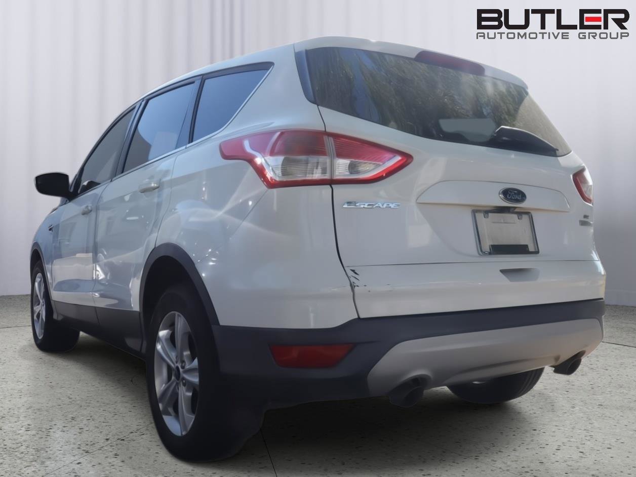 Used 2015 Ford Escape SE FWD image 8