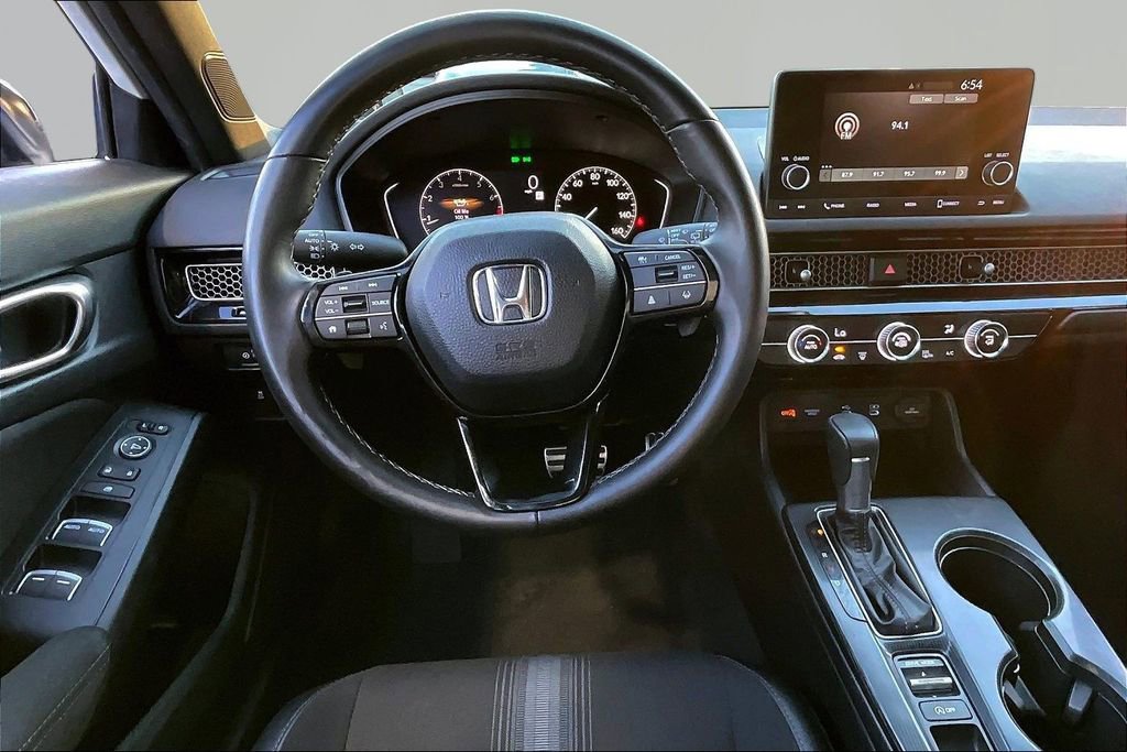 Used 2025 Honda Civic Sport image 9