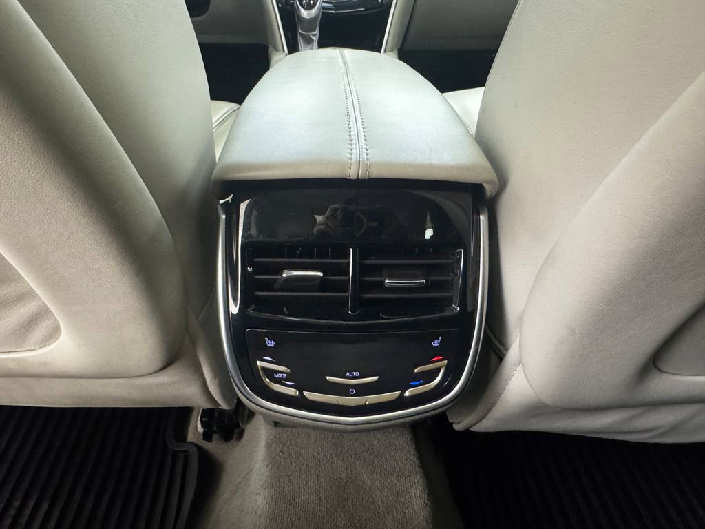 Used 2014 Cadillac XTS Platinum image 30