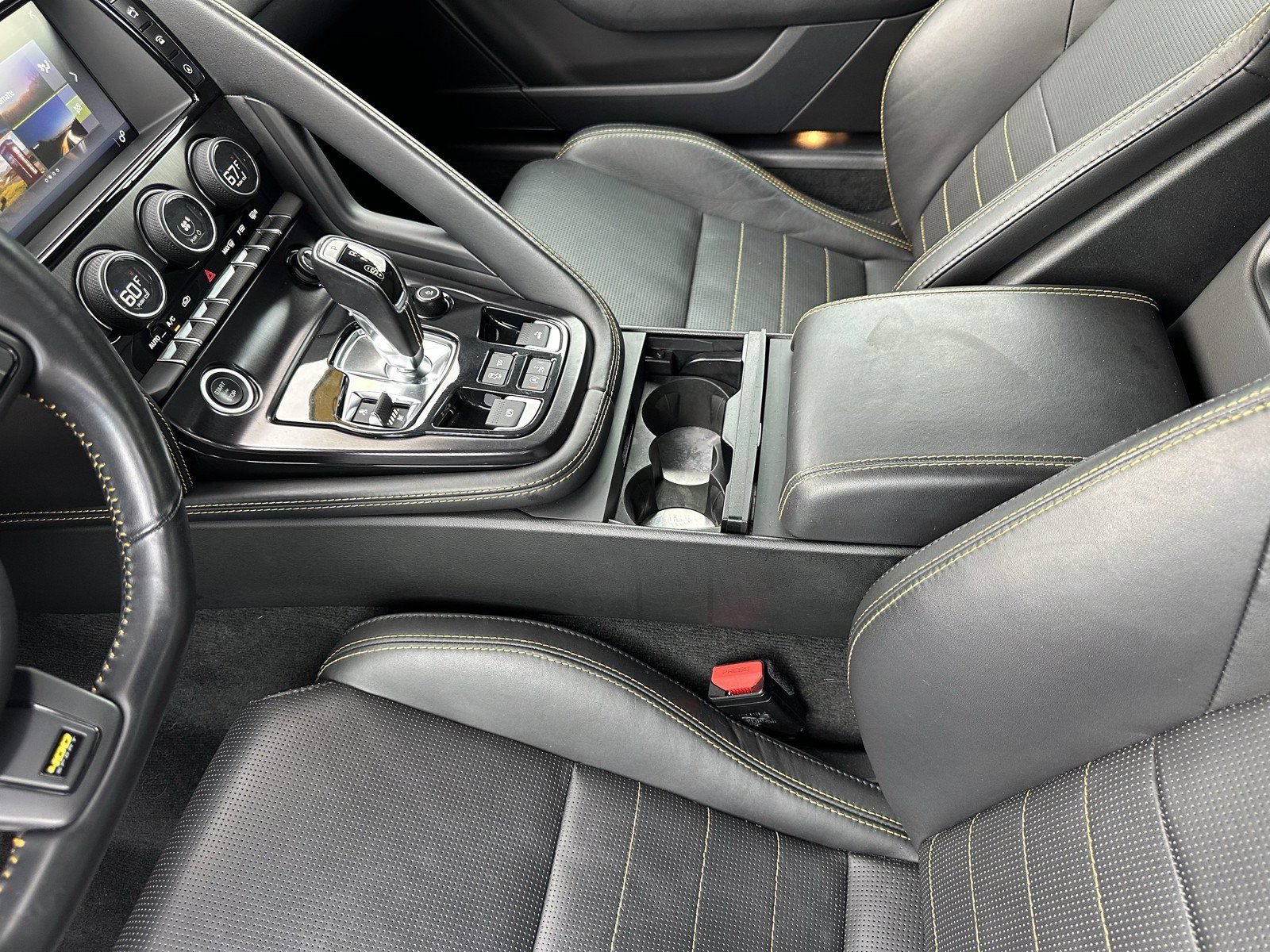 Used 2018 Jaguar F-TYPE 400 Sport RWD image 14