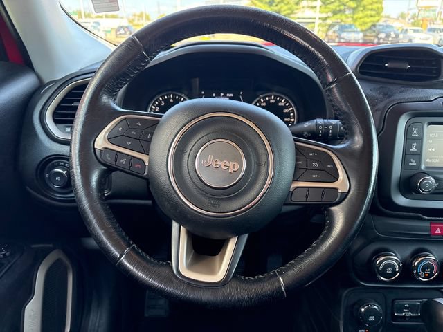 Used 2017 Jeep Renegade Latitude AWD/4WD image 14