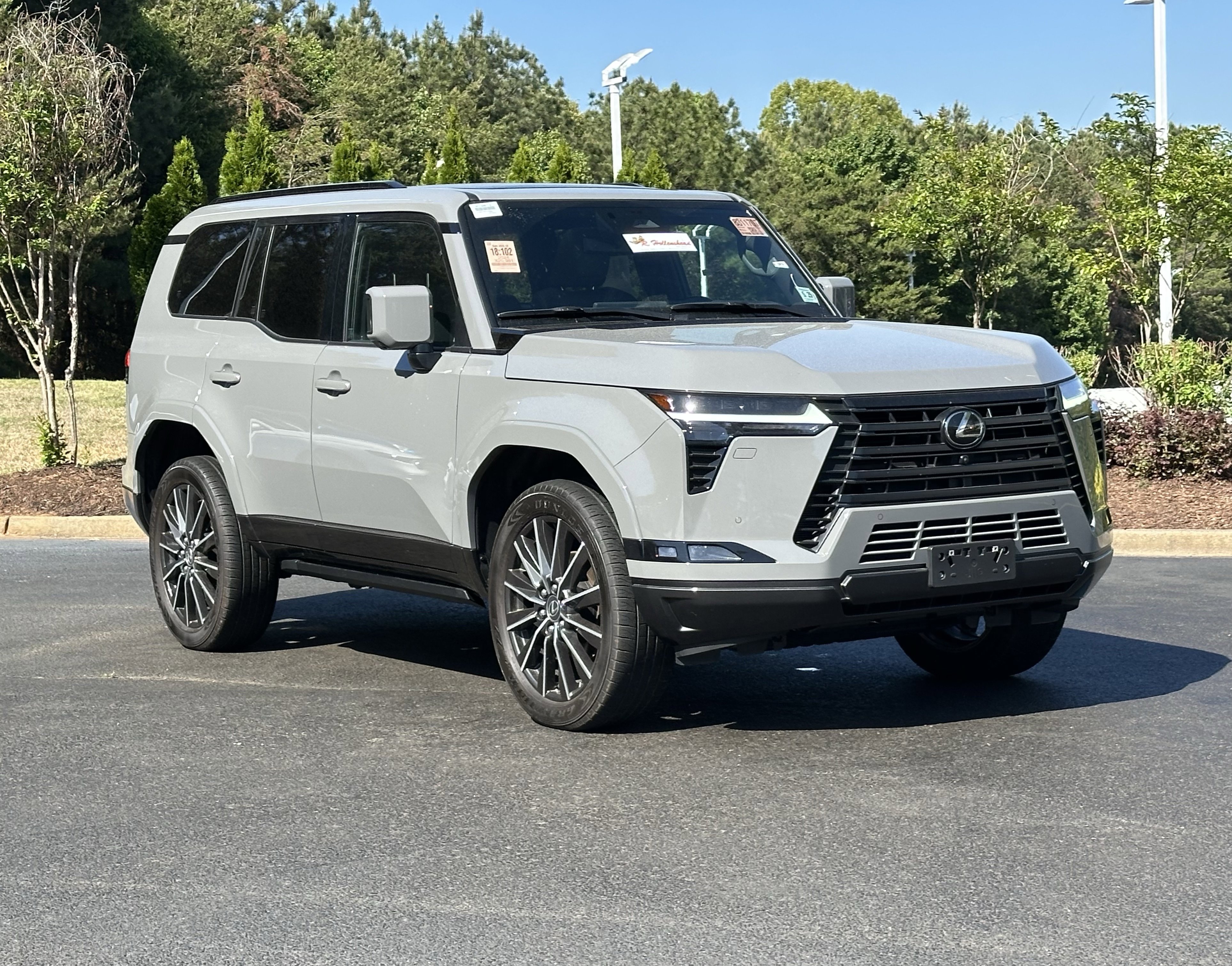 Used 2024 Lexus GX 550 w/ Accessory Package (2T) video 2