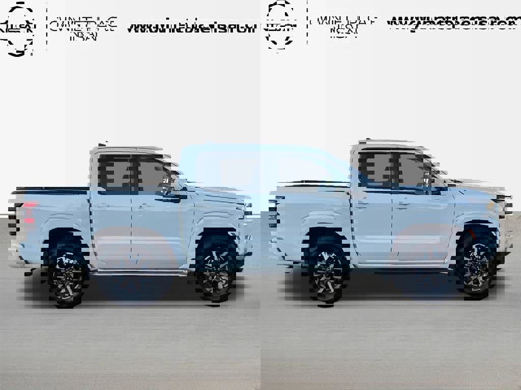 Used 2022 Nissan Frontier SV image 4