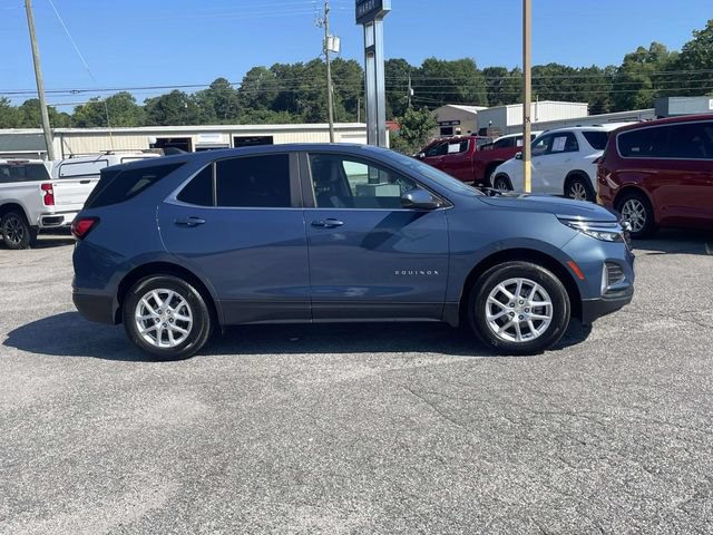 Used 2024 Chevrolet Equinox LT FWD image 2