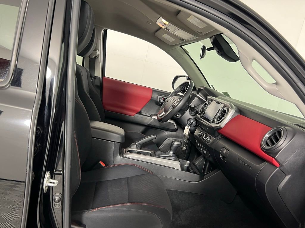 Used 2023 Toyota Tacoma SR image 28