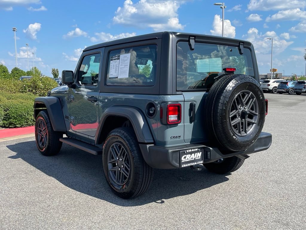 Used 2026 Jeep Wrangler Sport AWD/4WD image 5