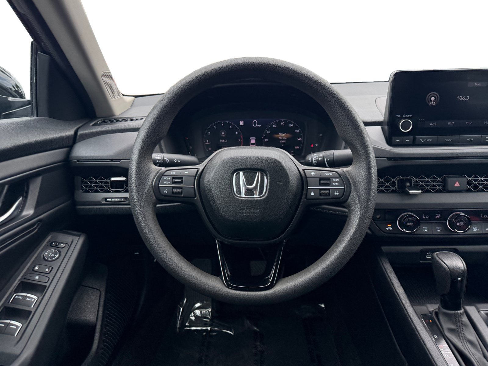 Used 2025 Honda Accord SE image 12