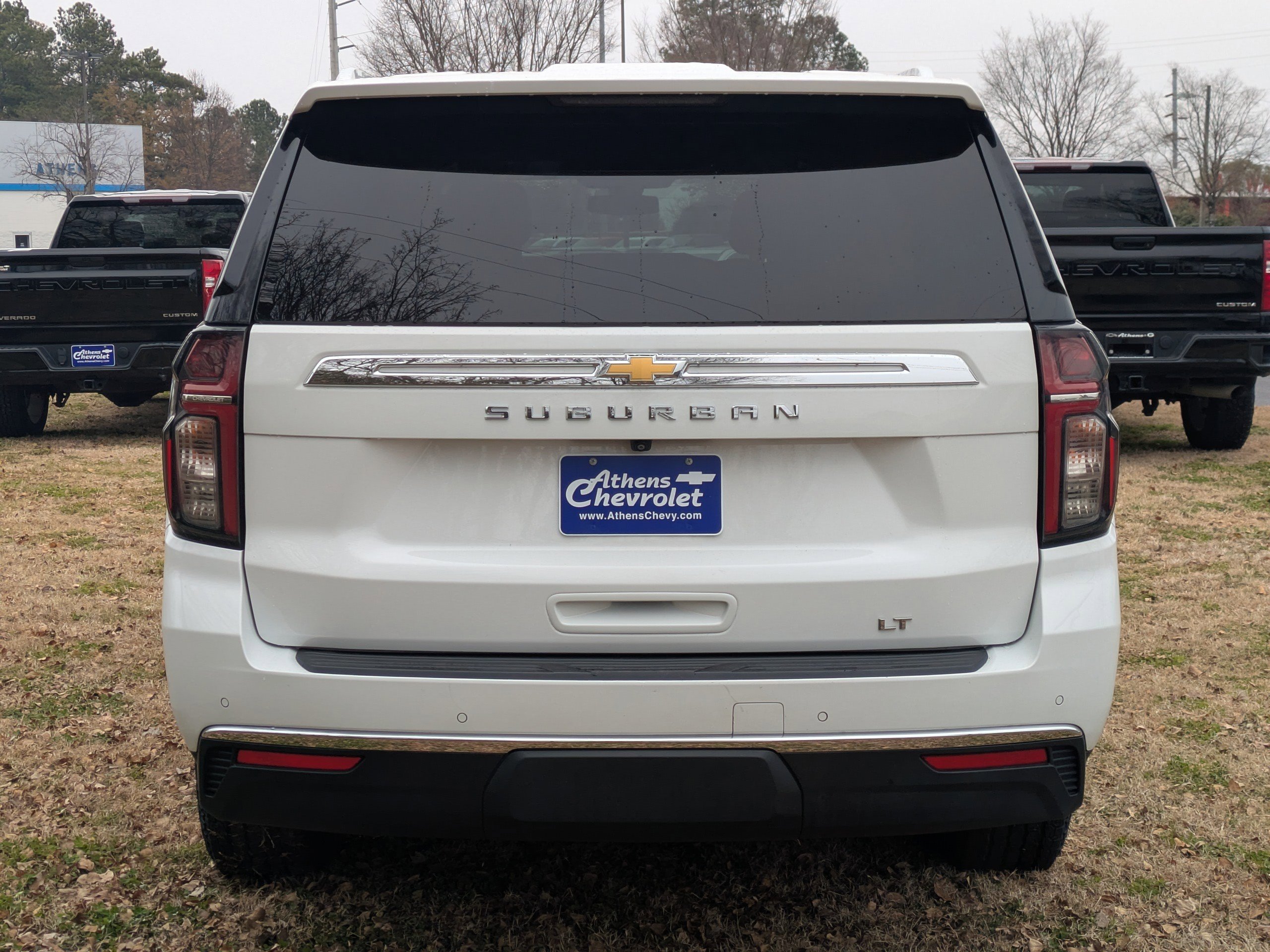 Used 2021 Chevrolet Suburban LT image 5