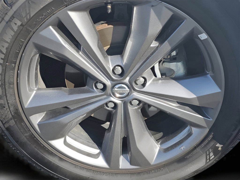 Used 2022 Nissan Murano Platinum w/ Cargo Package image 17